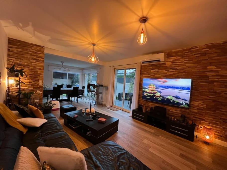 Maison Entiere Redessan מראה חיצוני תמונה
