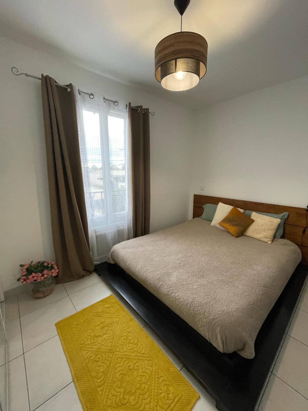 Maison Entiere Redessan מראה חיצוני תמונה
