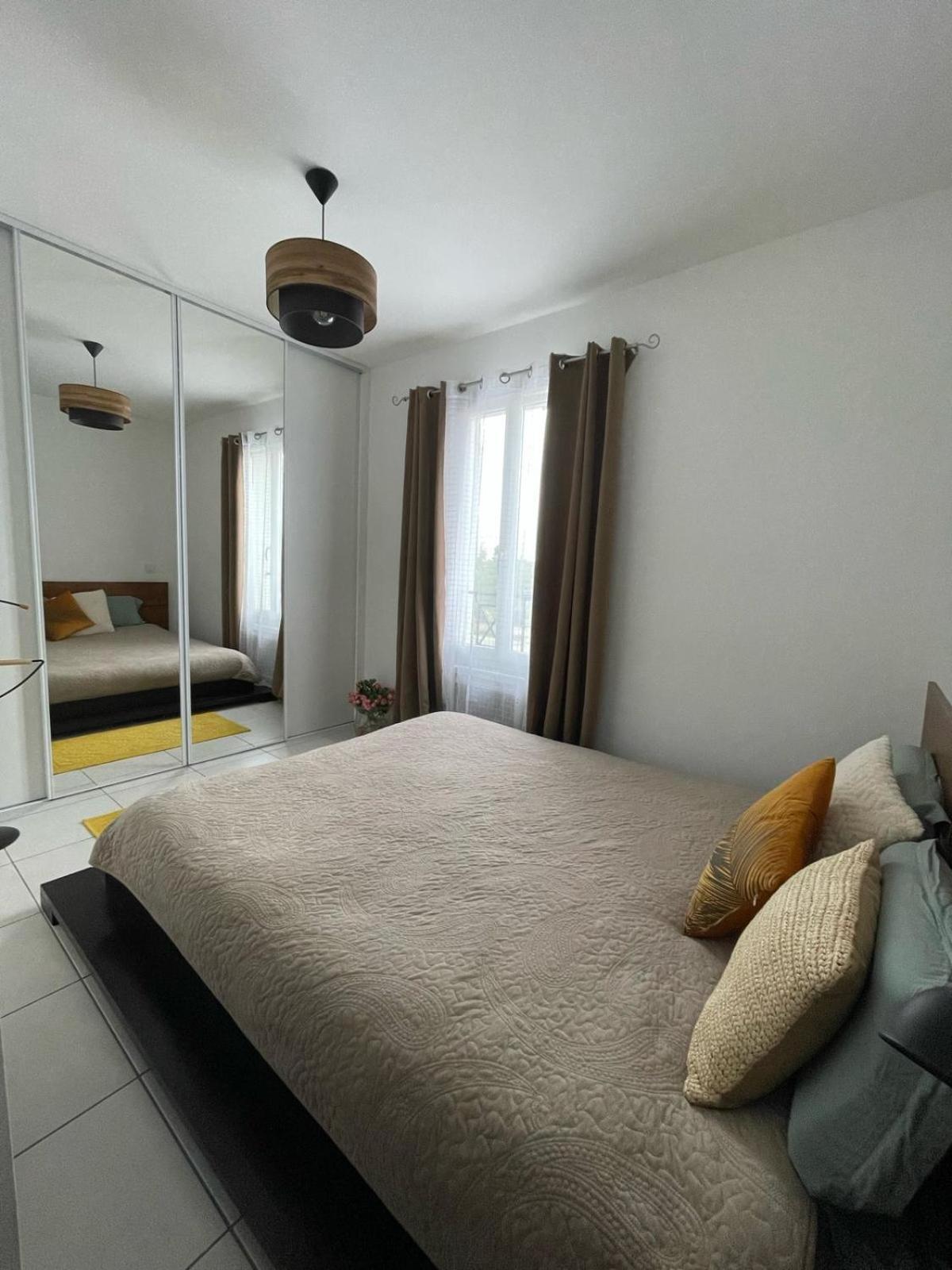 Maison Entiere Redessan מראה חיצוני תמונה